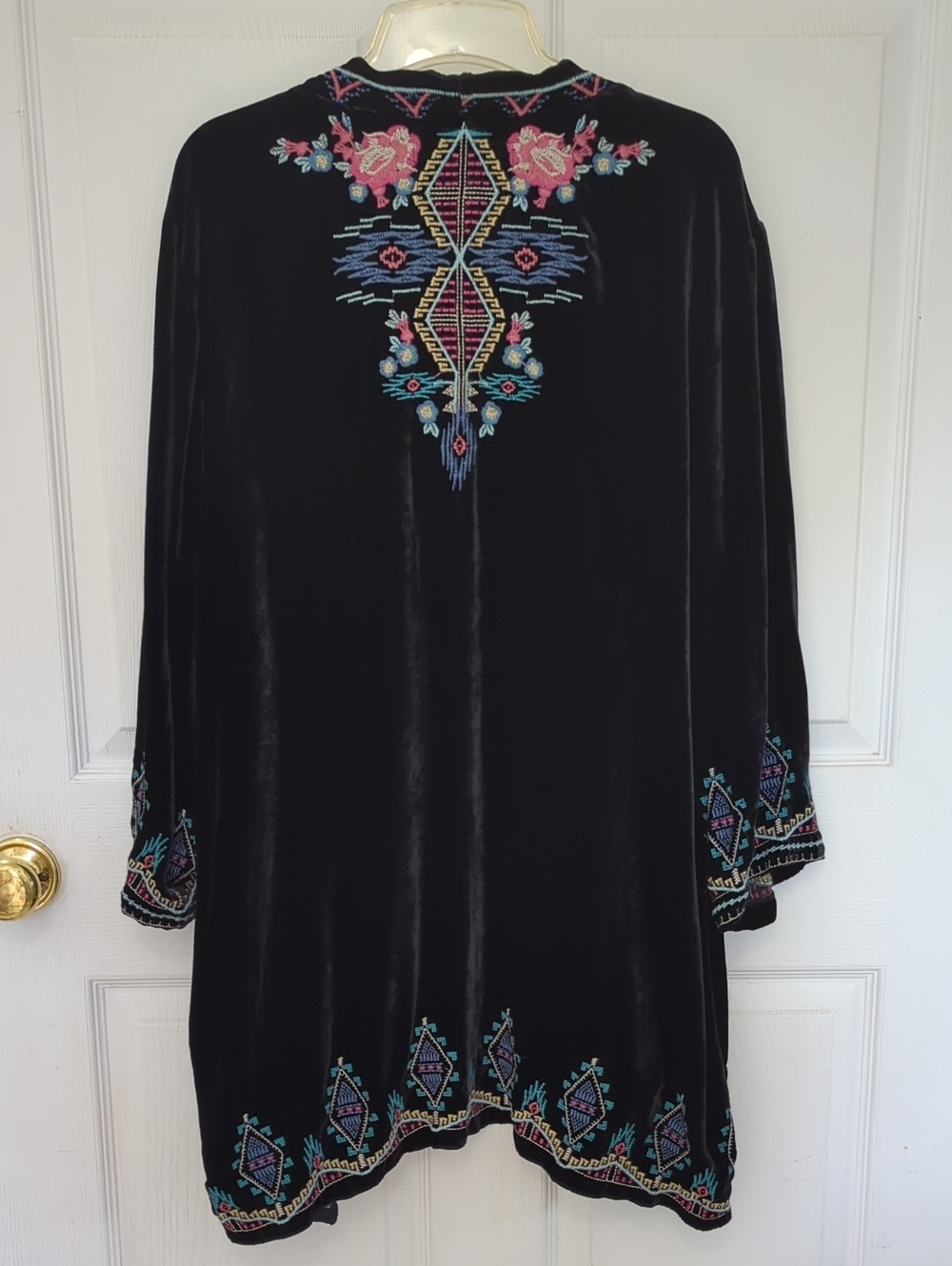 Johnny Was Black Velvet Aveza Embroidered Kimono Jacket - Picture 3 of 9